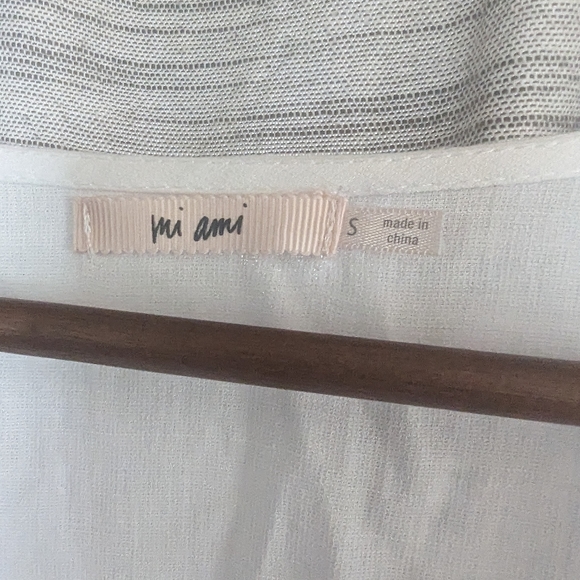 Mi Ami Tie Waist Wrap Front Linen Top - Picture 2 of 5